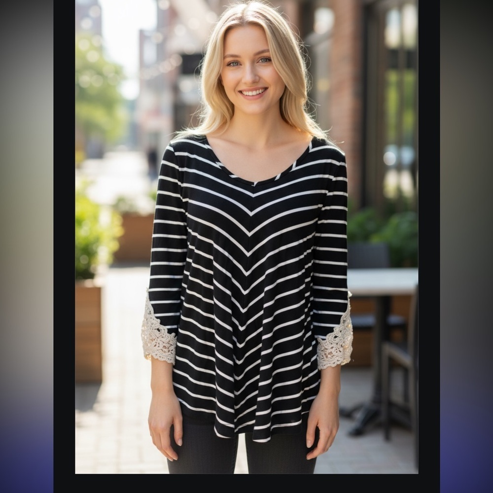 Stem &Wine Petite Large Black and White Striped Women's Top​​